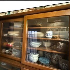 【3/20まで：直前割】家具製造業者製品：引戸スタイル レトロ食器棚 幅1200mm 高1950mm奥行400-430mm の画像