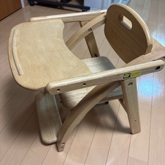 ベビーチェア 　ロータイプ ナチュラル テーブル付き の画像