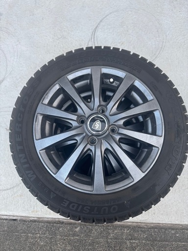 スタッドレスタイヤ