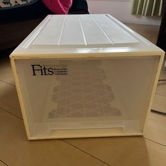 引き取り限定　Fits収納ケースの画像