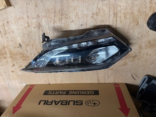 ヴェゼルRU系 LED純正ヘッドライト左
