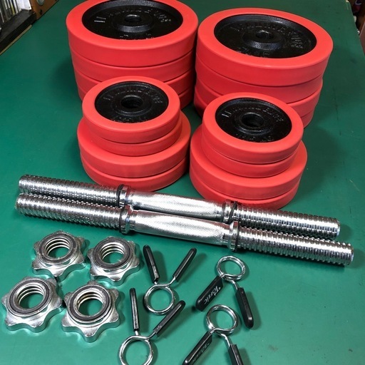 トレーニングベンチ（マルチポジション）とダンベルセット（60kg）
