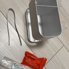 【ほぼ未使用】コード収納付き ドライヤー＆ヘアーアイロンホルダー(9472 ホワイト)の画像