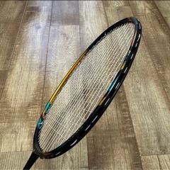 バドミントンラケット4U5G　アストロクス88DPro の画像