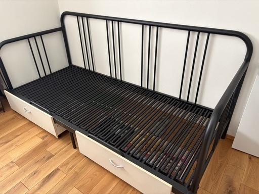IKEA 廃盤品　デイベッド  フィーレスダル　フレームのみ