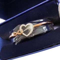 新品未使用❣❣️Swarovski ブレスレット スワロフスキー ピンクゴールド 箱の画像