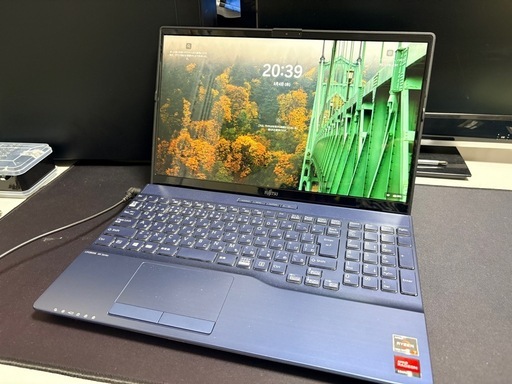 富士通 ノートパソコン  Ryzen7 5700U メモリ16GB SSD 256GB  Windows11 FUJITSU