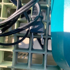 マキタ　充電器と互換バッテリーセットの画像