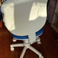 デスクチェアの画像