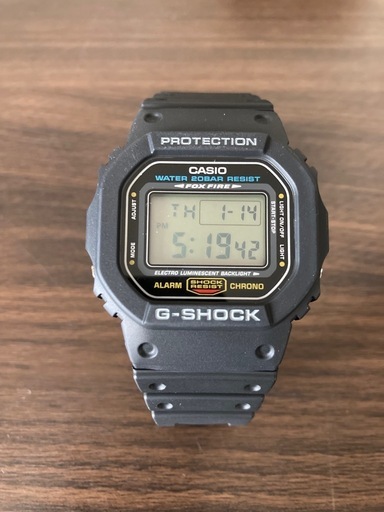 【（新品未使用品
）希少レアG-SHOCK DW-5600E-FOX FIREスピード】　箱➕取扱説明書付き
