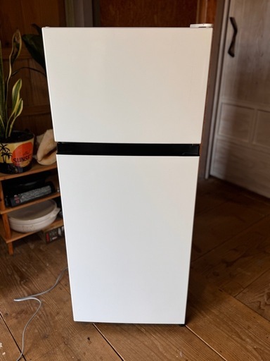 最終値下げ✨1万円→ 　使用1カ月未満・ほぼ新品✨　ハイセンス冷蔵庫　124L