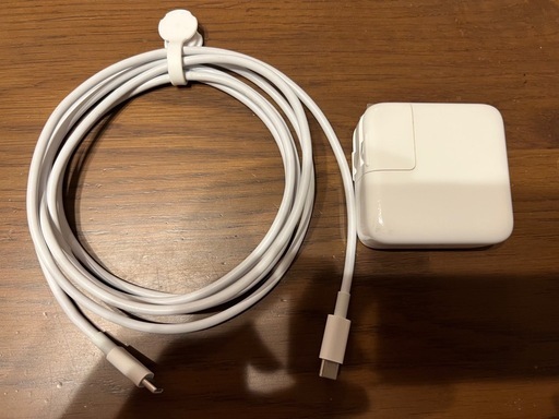 【成約済み
】MacBook Air M1 13インチ 8GB / 256GB SSD
