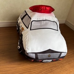 パトカー 乗り物クッションの画像