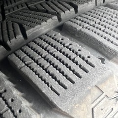 新型40系アルファード/ヴェルファイア 225/65R17ホイール＋スタッドレスタイヤ4本セットの画像