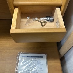 【机】天然木 学習机セット 椅子付き ライト付き 状態良好  勉強机　茶　机　子供机の画像