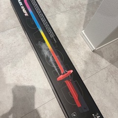 煙と火花が散る刀の画像