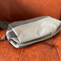 メッセンジャーバッグ　未使用品の画像