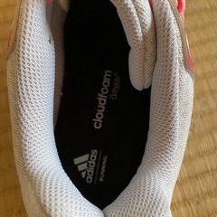 adidas レディーススニーカー　24.５cmの画像