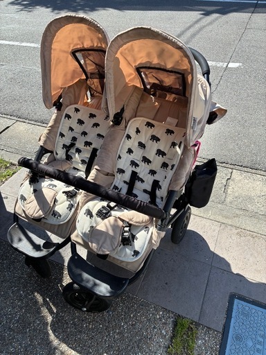 双子用ベビーカー　Air Buggy エアバギー
