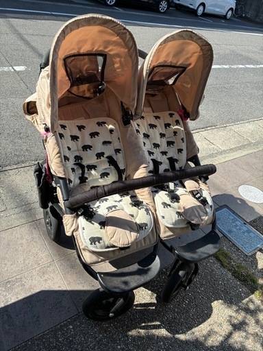 双子用ベビーカー　Air Buggy エアバギー
