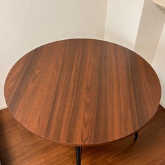 ダイニングテーブルチェアセットの画像