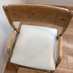 ISSEIKI 学習チェア子供用高さ調整椅子の画像