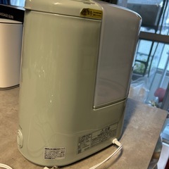 【早い者勝ち！】アイリスオーヤマ:加湿器🧖‍♀️2024年製の画像