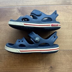 クロックスサンダル14cm相当の画像