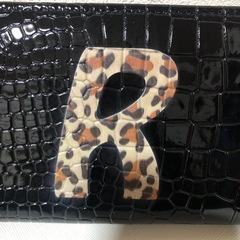 イニシャルR長財布、新品！の画像