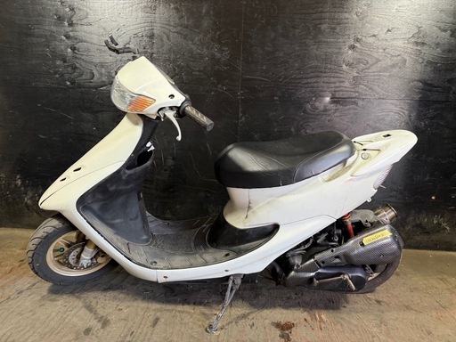 ★支払総額6.5万円★激安バイク続々入荷中！ とにかく安い！！ ホンダ ZX 白 AF35 本物ZX！ 金ホイール！ 金フォーク！ カーボン調パーツ！ 社外リアサス！クリアテール！ LEDヘッドライト！