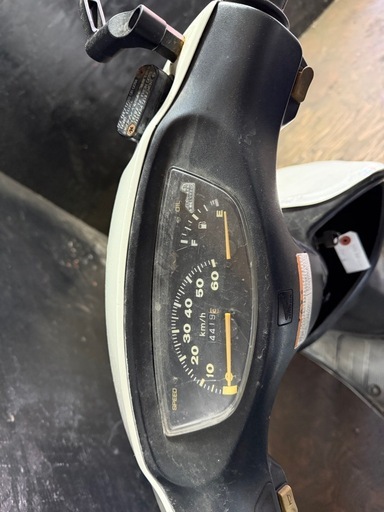 ★支払総額6.5万円★激安バイク続々入荷中！ とにかく安い！！ ホンダ ZX 白 AF35 本物ZX！ 金ホイール！ 金フォーク！ カーボン調パーツ！ 社外リアサス！クリアテール！ LEDヘッドライト！
