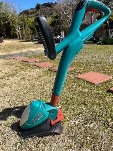 BOSCH コードレス草刈機