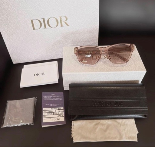 【美品】Dior ディオール DiorSignature サングラス ピンク ショッパー付き
