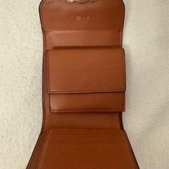 セリーヌ　トリオンフ コンパクト ウォレット アイボリーの画像