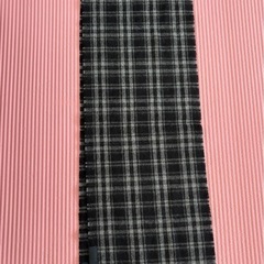 新品・未使用！！ TOMMY HILFIGER ストライプマフラーの画像