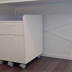 【ニトリ購入ホワイトデスク】幅100×奥行55×高さ70の画像