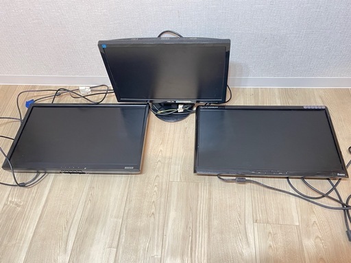 トリプルモニターセット液晶ディスプレイ21.5インチと19インチまとめ売り
