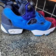 美品！【希少カラー】リーボック　23cm ポンプフューリー　スニーカー　マルチカラーの画像