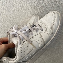 スニーカー4足まとめ　NIKEコンバースの画像