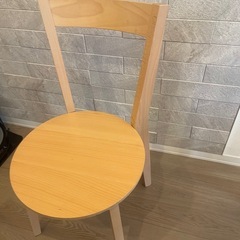 ダイニングテーブル/椅子4脚あげます。の画像
