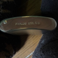 キャンプ用ウィスキー入れの画像