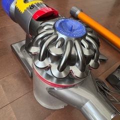 Dyson ダイソン　V8 Fluffyの画像