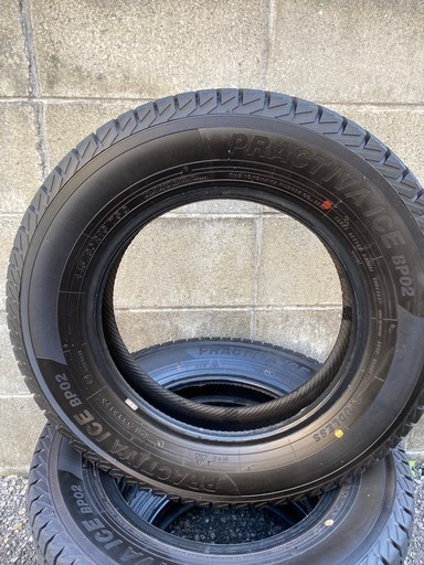 145/80R13 75Q PRACTIVA ICE BP02 
スタットレスタイヤ