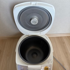 炊飯器の画像