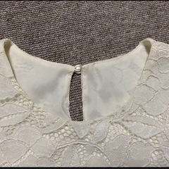 《美品》白レースブラウスの画像