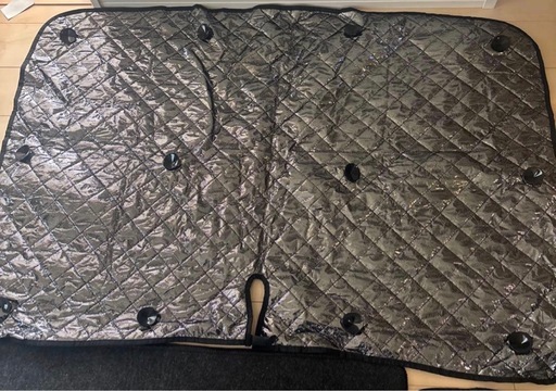 80ノア　ヴォクシー　用の車種専用サンシェードの1台分フルセットです。
