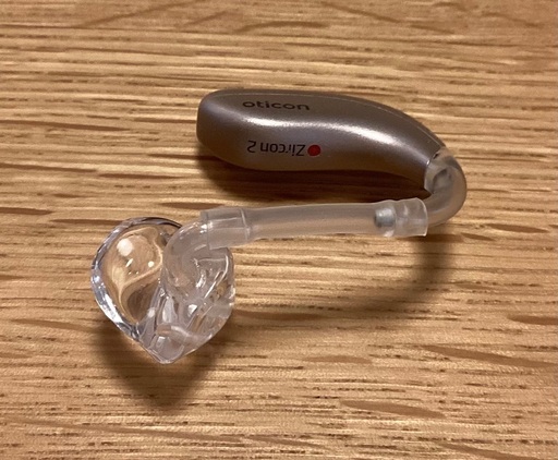 【保証期間中】オーティコン　耳掛けタイプ　充電式　補聴サポート機器　左右セット