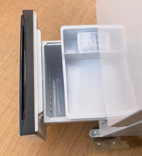 Hisense 135L冷蔵庫　HR-D13E2W
