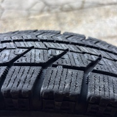 145/80/13 冬タイヤの画像
