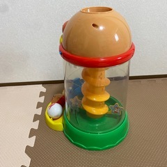 アンパンマンぐるぐるタワーの画像